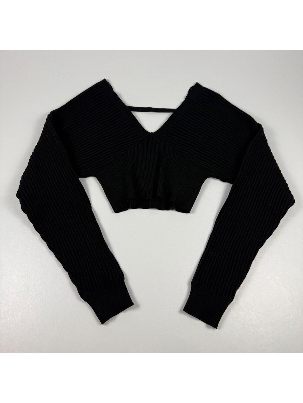 Windsor Women's Black Sweater Crop-top